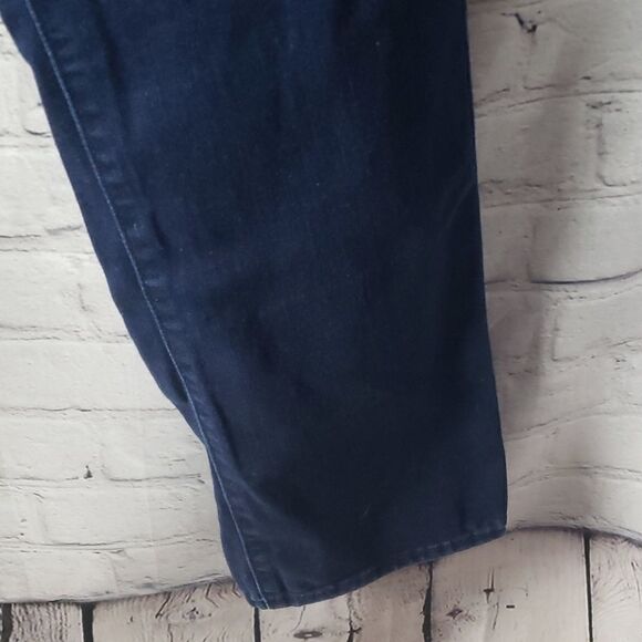 Levi's Demi Curve Jeans - Picture 5 of 7